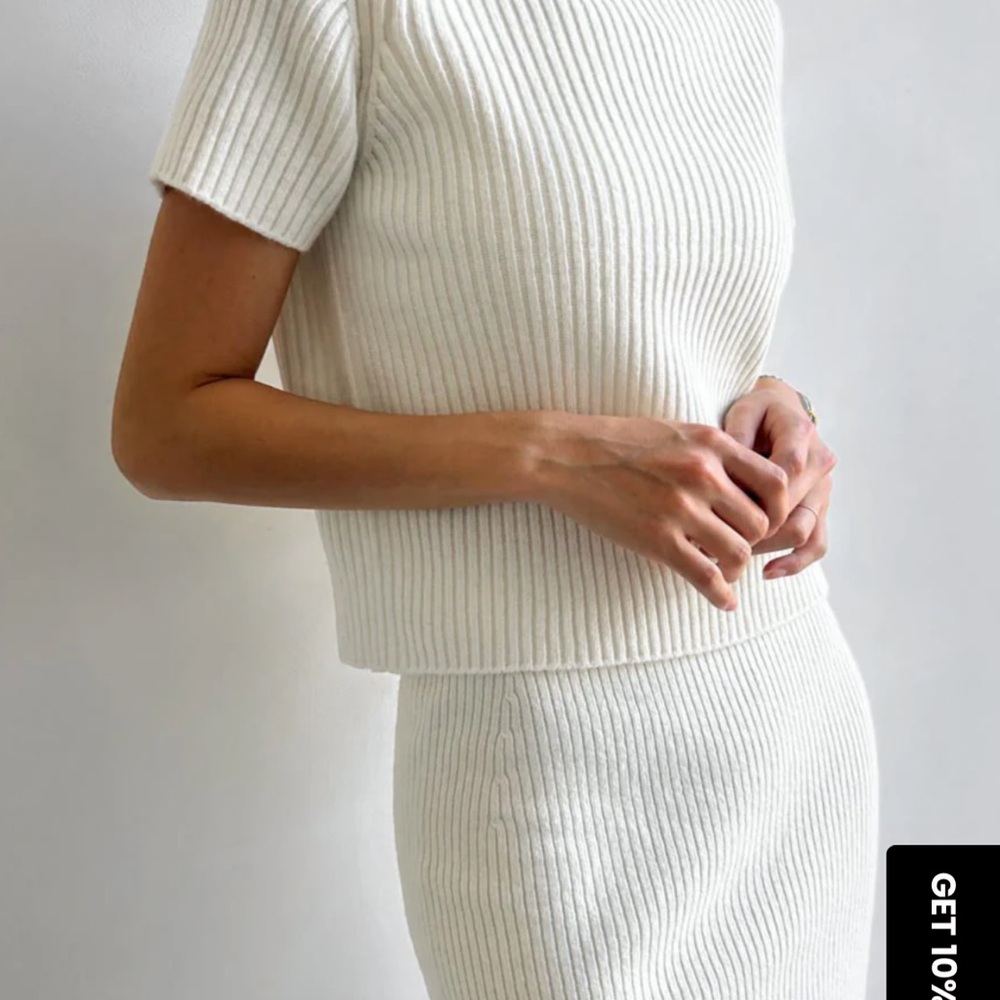 Commense Cream Ribbed Knit Top - Picture 2 of 7